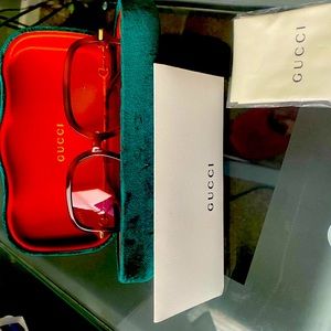 AUTHENTIC Gucci Sunglasses (new in case)